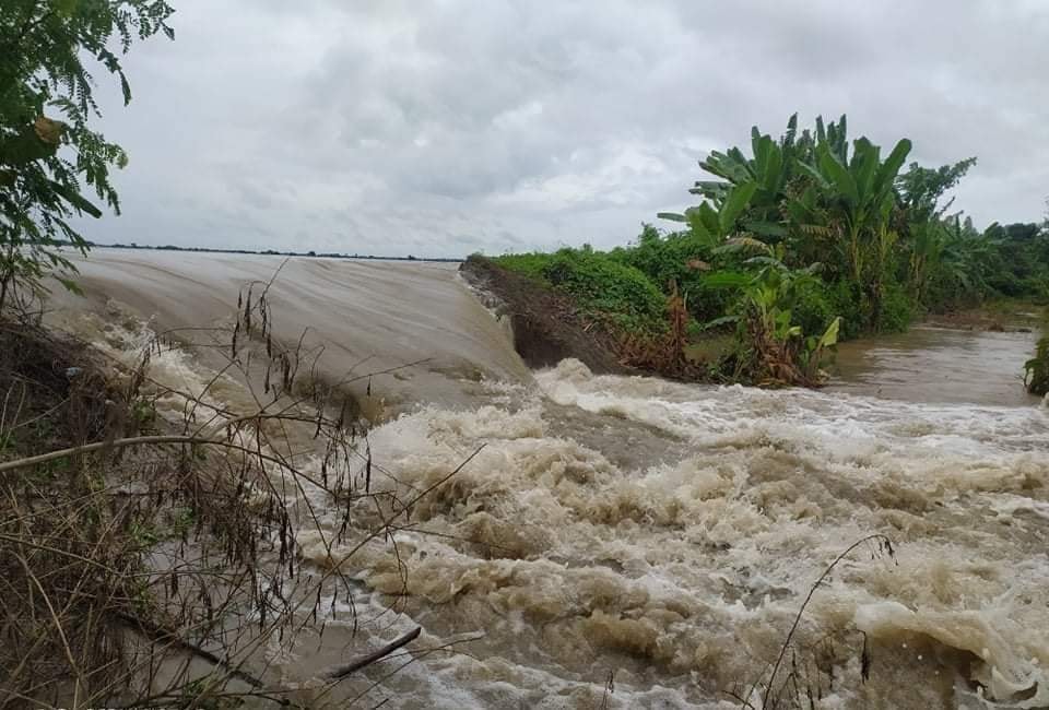 ဟင်္သာတမြို့နယ်တွင် တာကျိုးပေါက်ပြီး အိမ်ခြေ ၆၀ ခန့် အမြန်ပြောင်းရွေ့ရန် လိုအပ်နေ
