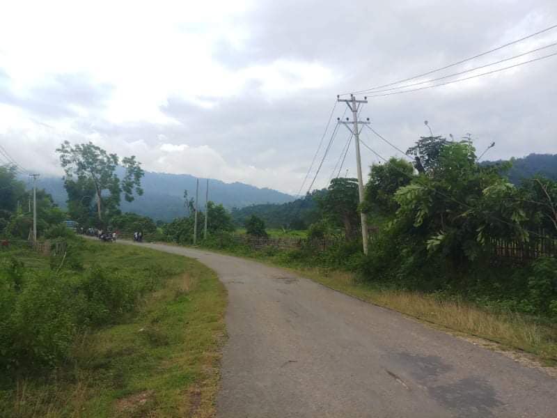 မိုးမောက်မြို့နယ်တွင် လေပြင်းတိုက်ခတ်သဖြင့် ဓာတ်တိုင်များလဲကျပျက်စီး 