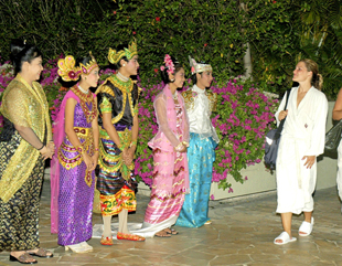 ဆီးဂိမ္းျပိုင္ပြဲက်င္းပခ်ိန္ ဟိုတယ္အခန္းခမ်ားပိုမယူသင့္ဟု ၀န္ၾကီးေျပာ