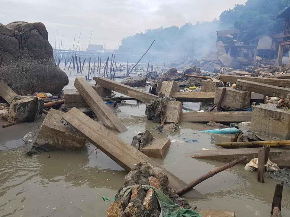 ကုလားကုတ်ကျွန်းတွင် လေပြင်းတိုက်ပြီး ငါးလှန်းစင်များပျက်စီးသွားသဖြင့် ရေလုပ်ငန်းရှင်များ အခက်ကြုံ