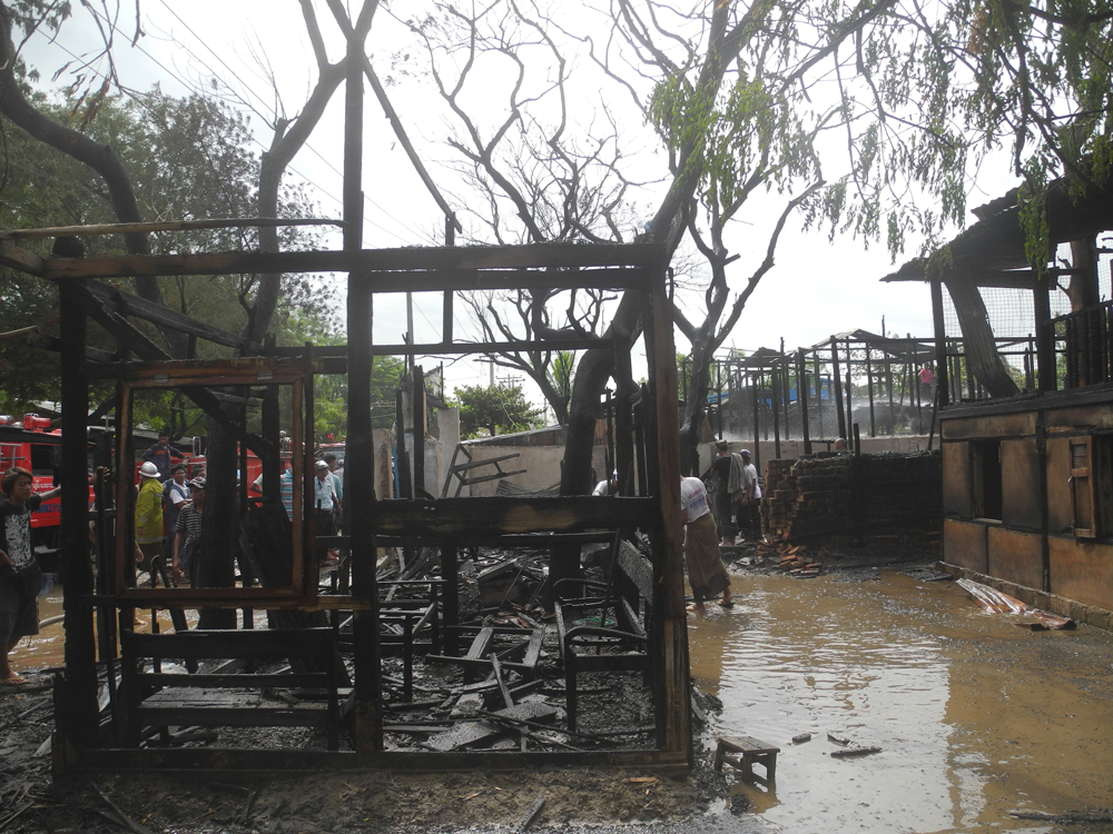 ျပည္ၾကီးတံခြန္ျမို့နယ္တြင္ မီးေလာင္ (ဓာတ္ပုံ)