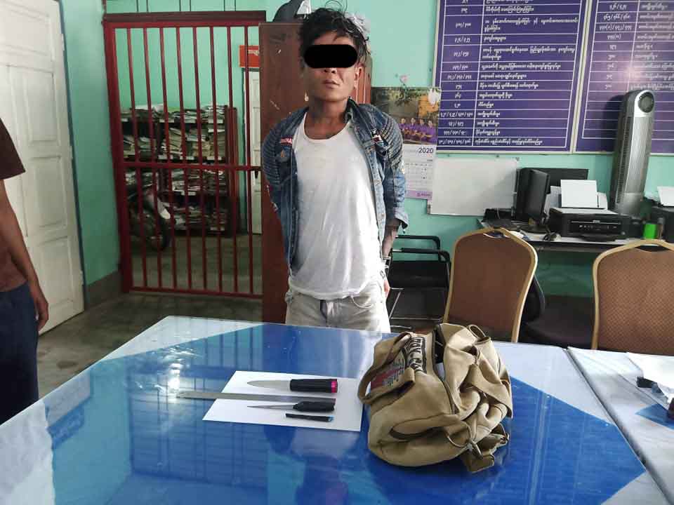မြဝတီမြို့တွင် ဆိုင်ကယ်လုပြေးသူကို ဝိုင်းဝန်းဖမ်းဆီး၊ လူ ၂ ဦး ဓားထိုးခံရ