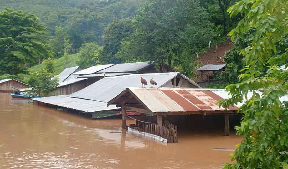သီပေါနှင့် လင်းခေးမြို့နယ်အတွင်း ရေကြီးပြီး ဒေသခံ ၁၀၀ ကျော် ဘေးလွတ်ရာပြောင်းရွှေ့ခိုလှုံ 