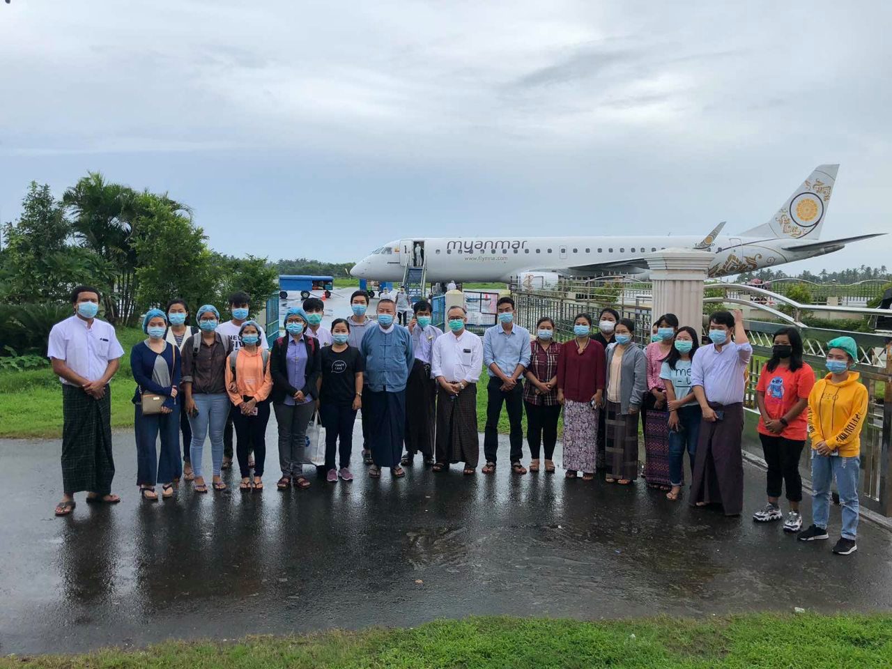 ရခိုင်ပြည်နယ်တွင် ယာယီ တာဝန်ထမ်းဆောင်ရန် ကျန်းမာရေးဝန်ထမ်း ၂၀ ကျော် စစ်တွေရောက်ရှိ