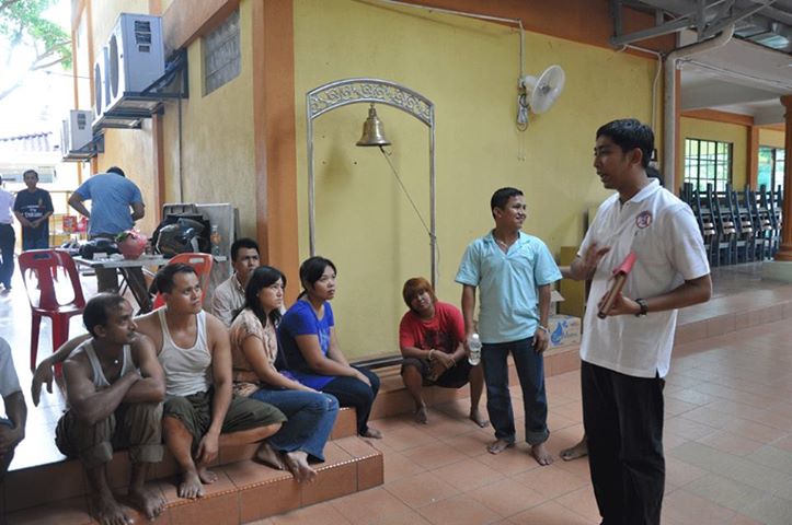 မေလး႐ွားကျပန္ရန္ ဆက္သြယ္သူ ျမန္မာအလုပ္သမား ၁၅၀၀ ခန့္ ႐ွိ