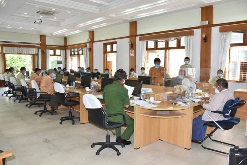 မန္တလေးမြို့က ခရီးသည်တင်ယာဉ်လိုင်းပြေးဆွဲမှုများ ယာယီရပ်ဆိုင်း