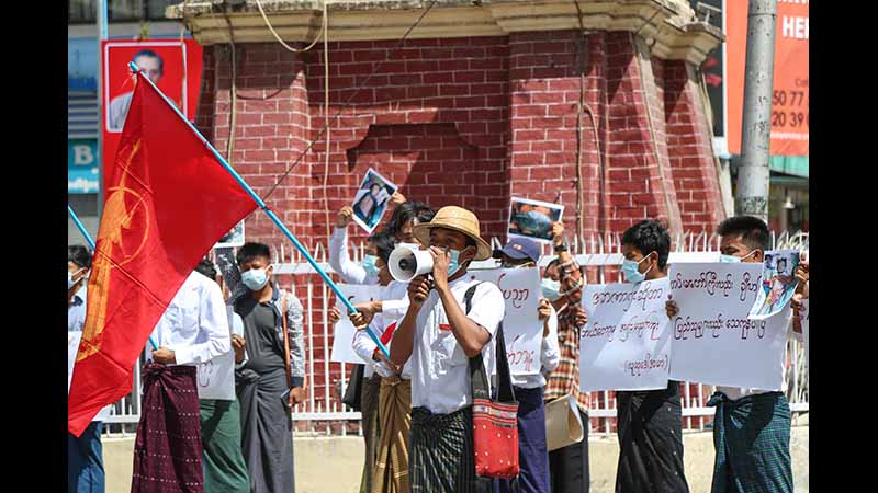 ဆန္ဒပြ ဗကသ ကျောင်းသား ၁၃  ဦးကို ငြိမ်းစုစီ ဥပဒေဖြင့် အမှုဖွင့်