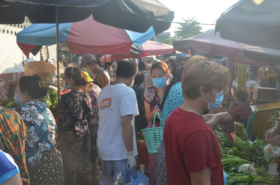 Stay At Home ၂၉ မြို့နယ်က ပြည်သူများ စျေးဝယ်ရာတွင် ကူညီပေးရန် ညွှန်ကြားထား