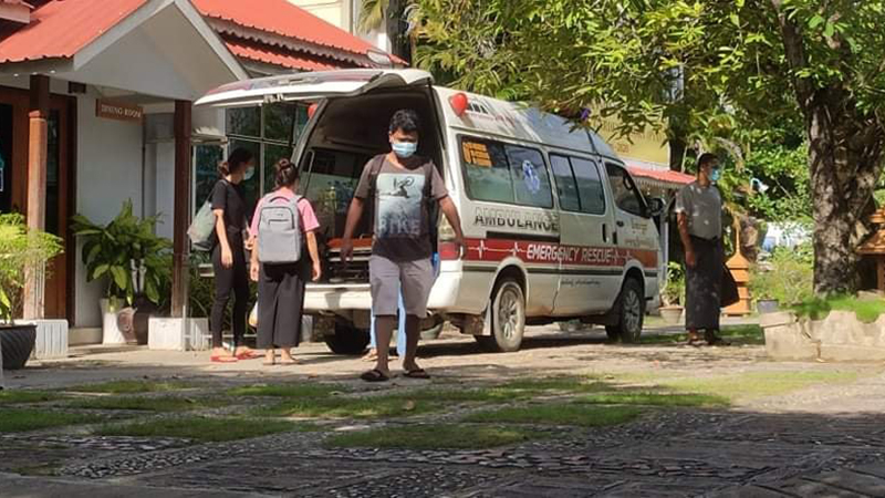 ပြည်တွင် သတင်းသင်တန်းလာပေးသည့် ဆရာအပါအ၀င် ၅ ဦးကို အသွားအလာကန့်သတ်