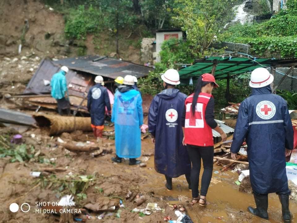မိုးကုတ်မြို့တွင် မိုးများ ရေကြီးမြေပြိုပြီး လူ ၄ ဦးသေဆုံး