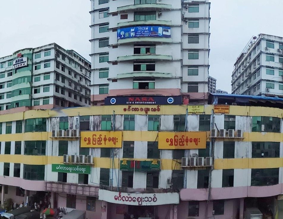 ရွှေပြည့်စုံဈေးတွင် ကိုဗစ်-၁၉ လူနာ ၃ ဦးတွေ့ရှိ၊ မင်္ဂလာဈေးဝင်းက ဈေး ၂ ဈေးပိတ် 