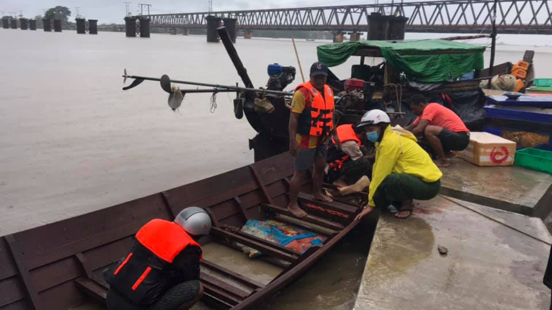 စစ်တောင်းမြစ်ရေတက်ပြီး အိမ် ၁ လုံးမျောပါ၊ ကလေးမိခင်အပါအဝင် ၃ ဦး ပျောက်ဆုံး