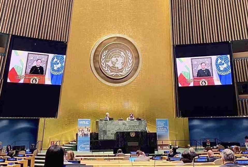 စိန်ခေါ်မှုများနှင့် သိမ်မွေ့ရှုပ်ထွေးသည့် ဒီမိုကရေစီအသွင်ကူးပြောင်းရေး ဖြတ်သန်းနေရဟု မြန်မာဝန်ကြီးပြော 