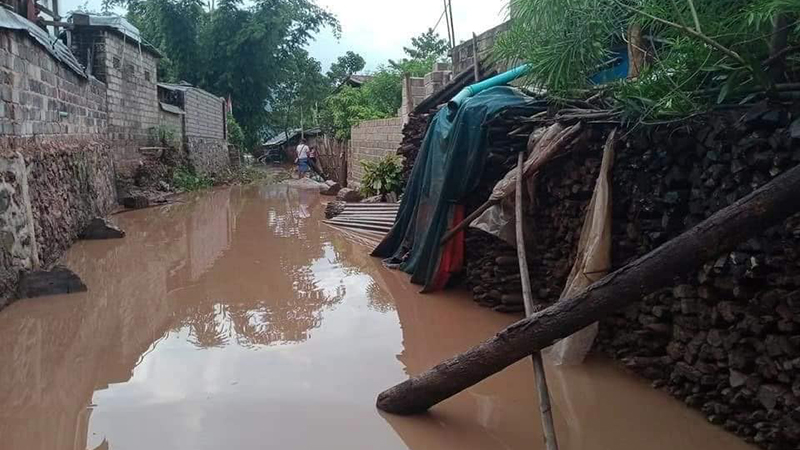 သိန္နီမြို့နယ်၌ ရေကြီးမှုကြောင့် နေအိမ်နှင့်စပါးခင်းများ ပျက်စီး (ဓာတ်ပုံ)
