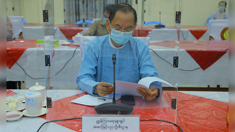 အဆင့်မြင့်ပညာ ဝန်ထမ်းနှင့်ကျောင်းသား/သူများ ကိုဗစ်ကာကွယ်ရေး ဝင်ကူခွင့်ပြု