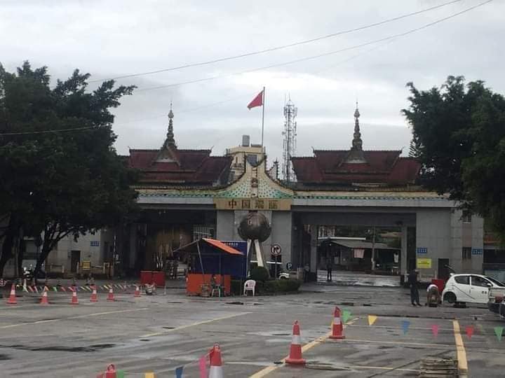 တရုတ်မုန့်စားပွဲတော်အတွင်း မြန်မာကုန်စည်တင်ပို့မှု ရပ်တန့်နိုင်   
