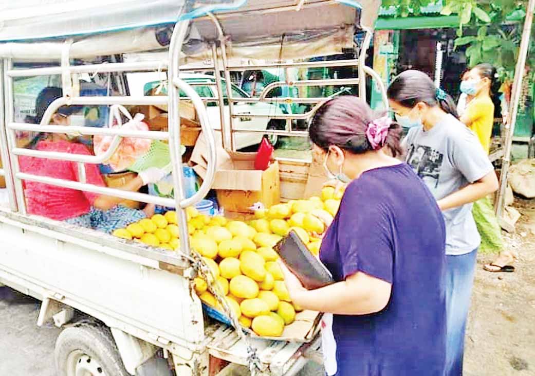 တောင်ဥက္ကလာပတွင် ဈေးဝယ်ပြီး အိမ်တိုင်ရာရောက် အခမဲ့ပို့ ဝန်ဆောင်မှုပေးနေ 
