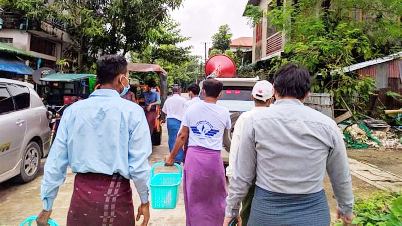 ဆွမ်းအခက်အခဲဖြစ်နေသည့် လပွတ္တာသံဃာတော် ၃၀၀ ကျော်အတွက် အဖြူရောင်ဧရာဝတီအဖွဲ့ ဆွမ်းခံပေး