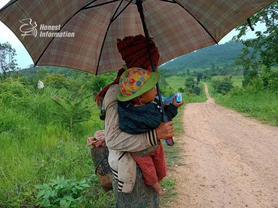 ဝေးလံခေါင်ဖျားအရပ်မှ ဆယ်ကျော်သက်မိခင်များ (ဆောင်းပါး)
