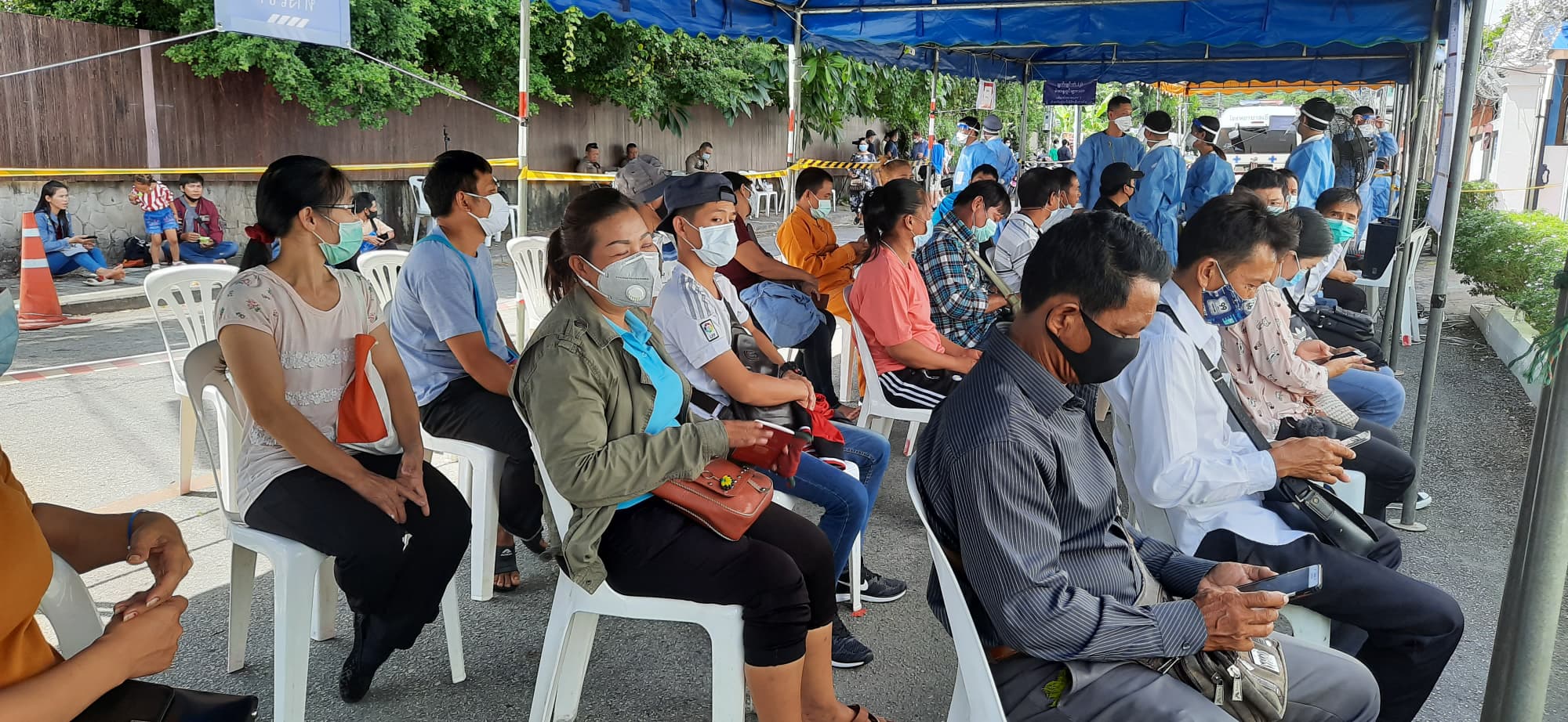 ပြည်ပရောက် မဲဆန္ဒရှင် ၁ သိန်းကျော်အနက် ထက်ဝက်ခန့် ကြိုတင်မဲပေးပြီး 