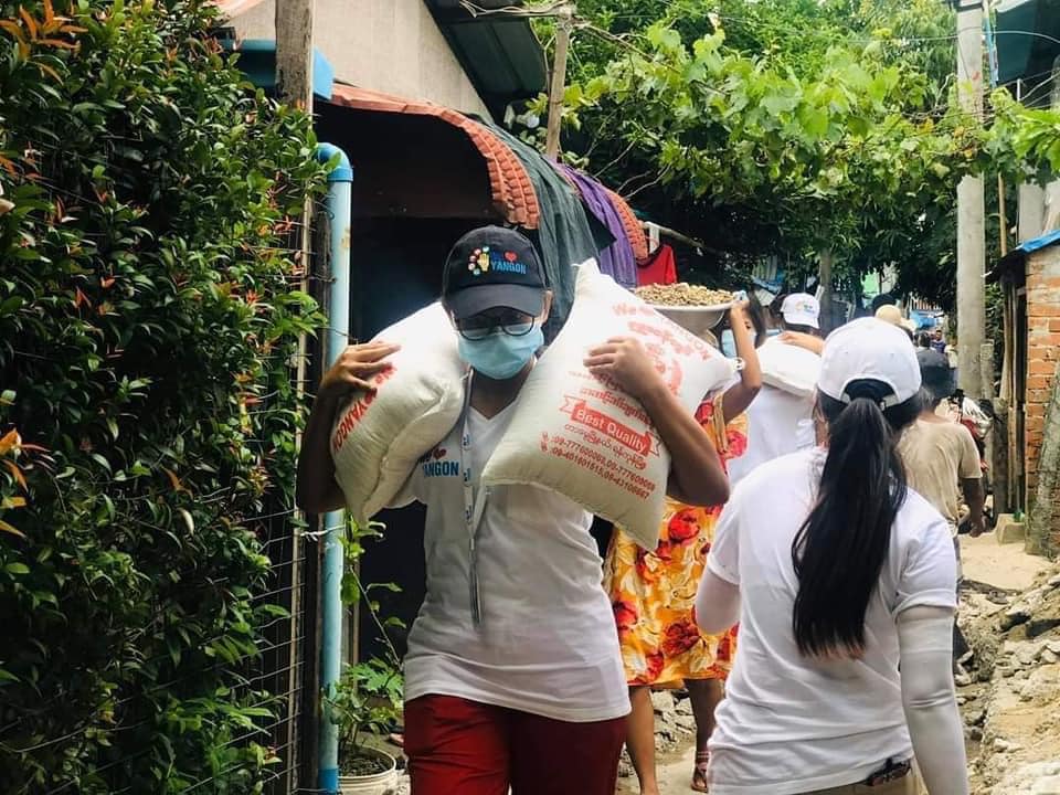 နွမ်းပါးပြည်သူများကို We Love Yangon အဖွဲ့က စားသောက်ကုန် ကျပ် သိန်း ၃၀၀၀ ဖိုး လှူမည်