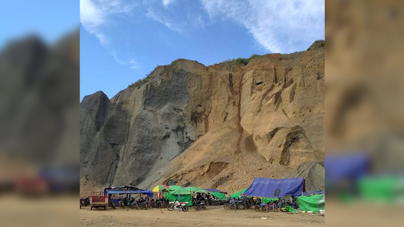 ဖားကန့်တွင် ပိဿာချိန် ၈၀၀ ခန့်ရှိ ကျောက်စိမ်းတုံးကြီး တွေ့ရှိ