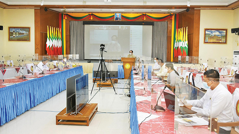 ပုဂ္ဂလိကဆေးရုံများတွင် ကိုဗစ်လူနာကုသနိုင်ရေး လုပ်ငန်းလမ်းညွှန် အမြန်ရေးဆွဲပေးရန် ဝန်ကြီး ပြော