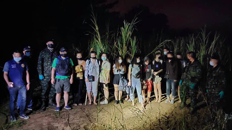တရားမဝင် ခိုးဝင်လာသည့် မြန်မာ ၁၂ ဦး မဲဆောက်တွင် ဖမ်းမိ