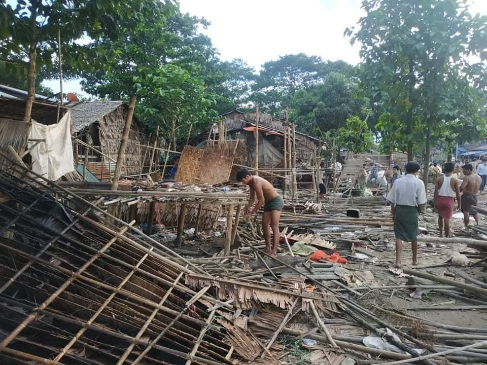 ဧရာဝတီတိုင်း၌ ၂ ပတ်အတွင်း လူ ၂၁၁ ဦးလေဘေးသင့်၊ ကမ်းပြိုမှုကြောင့် နေအိမ် ၁၁၁ လုံး ရွှေ့ပြောင်း