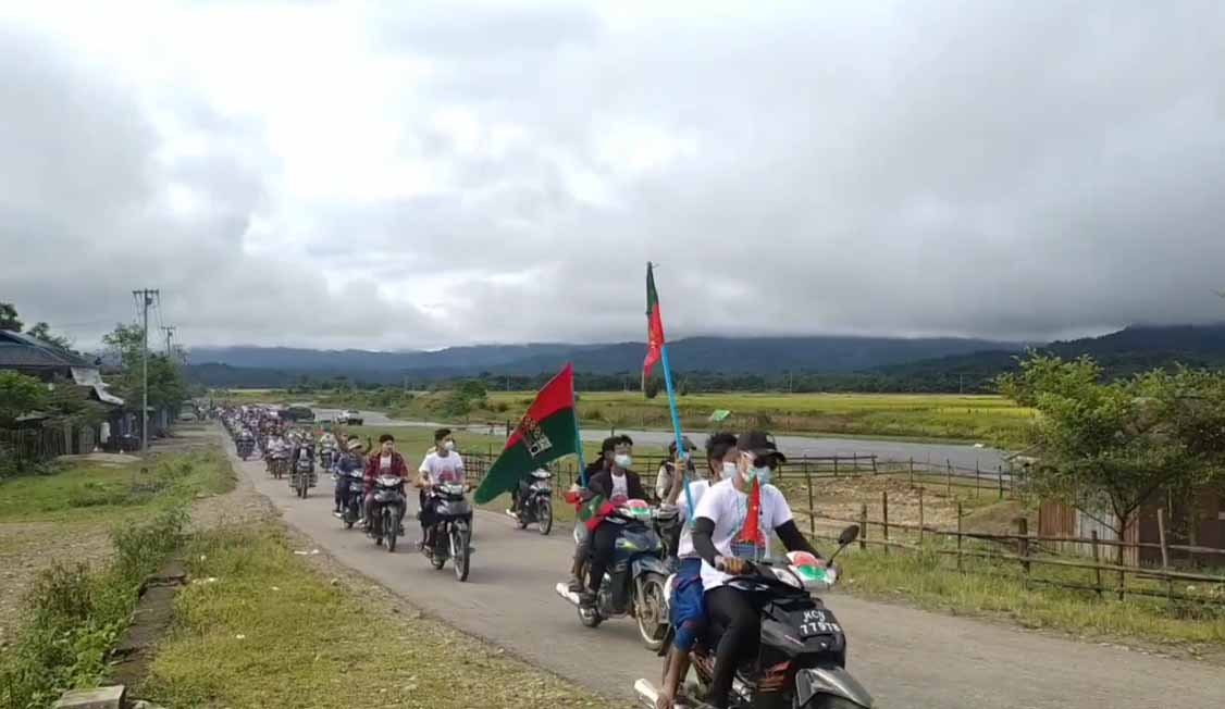 ပူတာအိုတွင် KSPP ပါတီဝန်းရံသူများ ပထမဦးဆုံးအကြိမ် လှည့်လည်အင်အားပြ