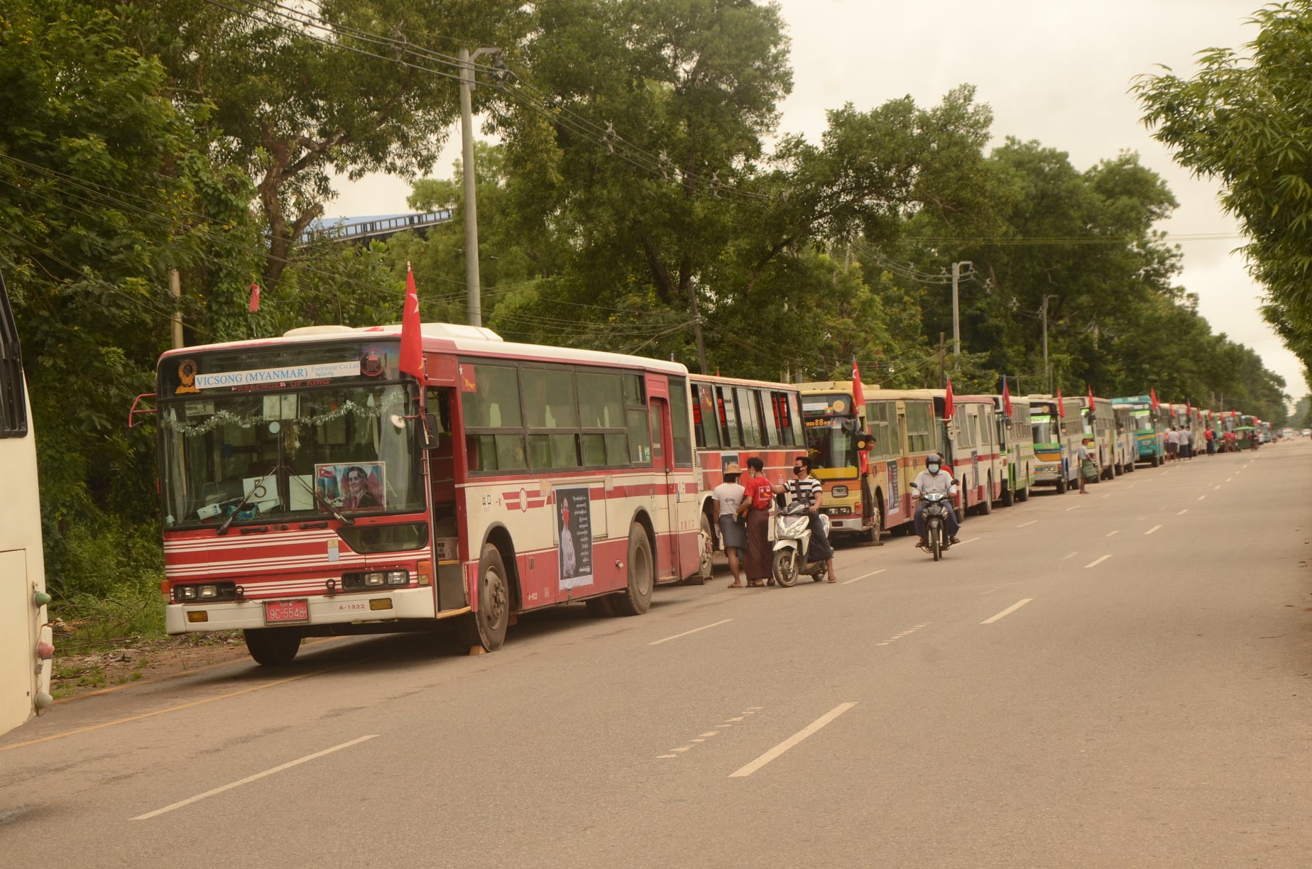 ပဲခူးစက်မှုဇုန် ကြိုပို့မော်တော်ယာဉ်များ အန်အယ်လ်ဒီ ဝန်းရံထောက်ခံ ကားကမ်ပိန်း ပြုလုပ်