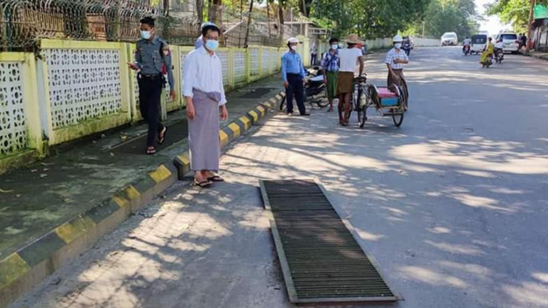 ပုသိမ်မြို့ တိုင်းအစိုးရရုံးဘေး မြောင်းဖုံးခိုးယူသူများကို ဖမ်းမိ