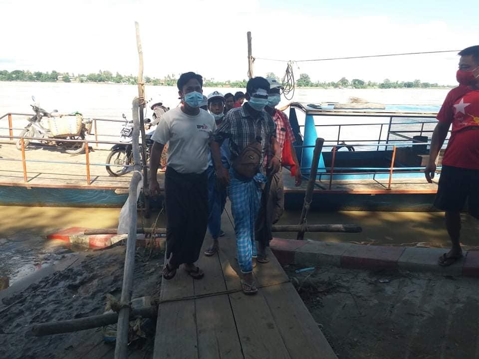 ကနီမြို့နယ်၌ မဲရုံဝင်းအတွင်း ပါတီစောင့်ကြည့် ၂ ဦး ရိုက်ပွဲဖြစ်ပြီး ကြိုတင်​မဲပေးမှု ခဏရပ်နားခဲ့ရ 