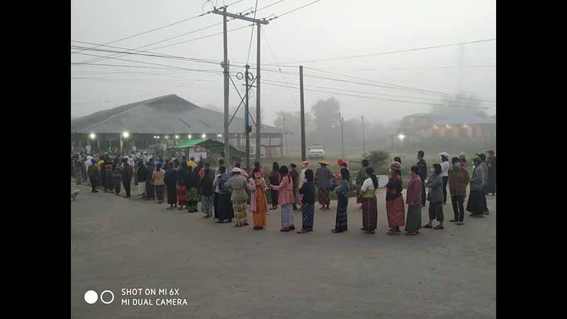 မိုးညှင်းမြို့ မဲပေးမှု မြင်ကွင်းများ (ဓာတ်ပုံ)