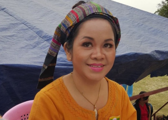 ရွေးကောက်ပွဲအနိုင်ရ ရှမ်းလွှတ်တော်ကိုယ်စားလှယ် နန်းမွန်းမွန်းပေါင်း (ခ) နန်းဥမ္မာနှင့် ဆက်သွယ်မေးမြန်းချက် 