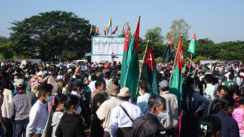 ရွေးကောက်ပွဲရလဒ်ကို အယုံအကြည်မရှိကြောင်း ကြံ့ခိုင်ရေးပါတီဝန်းရံသူများ ဆန္ဒထုတ်ဖော်