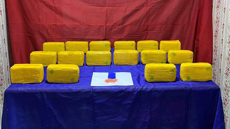 ကလောနှင့် မင်္ဂလာတောင်ညွန့်တွင် ကျပ်သိန်း ၂၀၀၀ ကျော်တန်ဖိုးရှိ မူးယစ်ဆေးများ ဖမ်းမိ