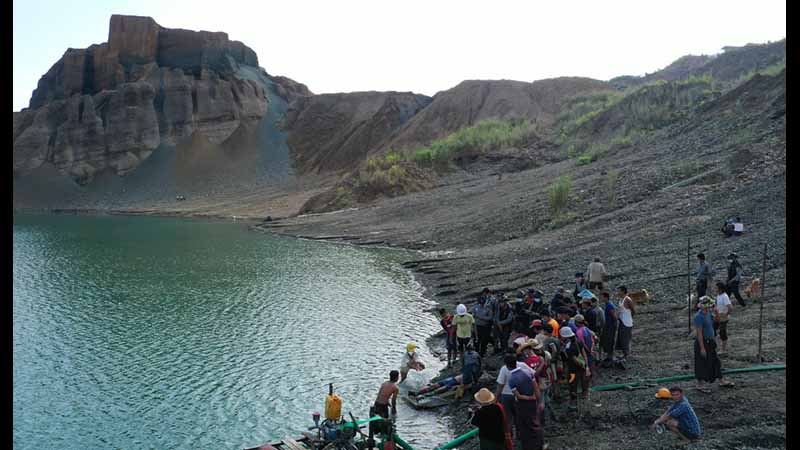ဖားကန့်တွင် မြေစာပြိုကျပြီး ၁ ဦးသေဆုံး၊ ၂ ဦး ဒဏ်ရာရ 
