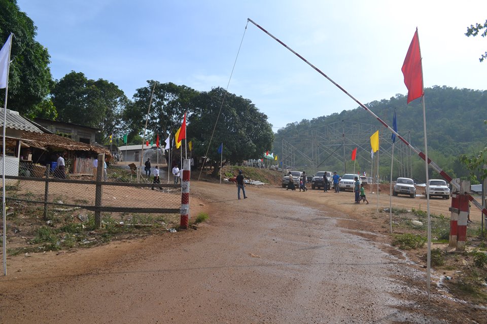 ထားဝယ္မွ ထိုင္းနယ္စပ္ ထီးခီးထိ လုိင္းကားမ်ားေျပးဆဲြေနျပီ
