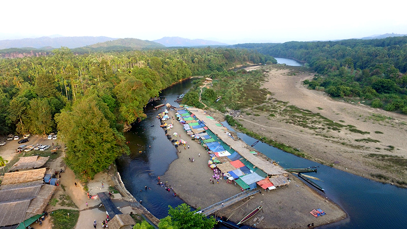 သစ်ထုတ်လုပ်ခြင်း လုံး၀ရပ်တန့်ရန် ရေးမြို့ သဘာဝပတ်ဝန်းကျင်အရေးလှုပ်ရှားသူများ တောင်းဆို
