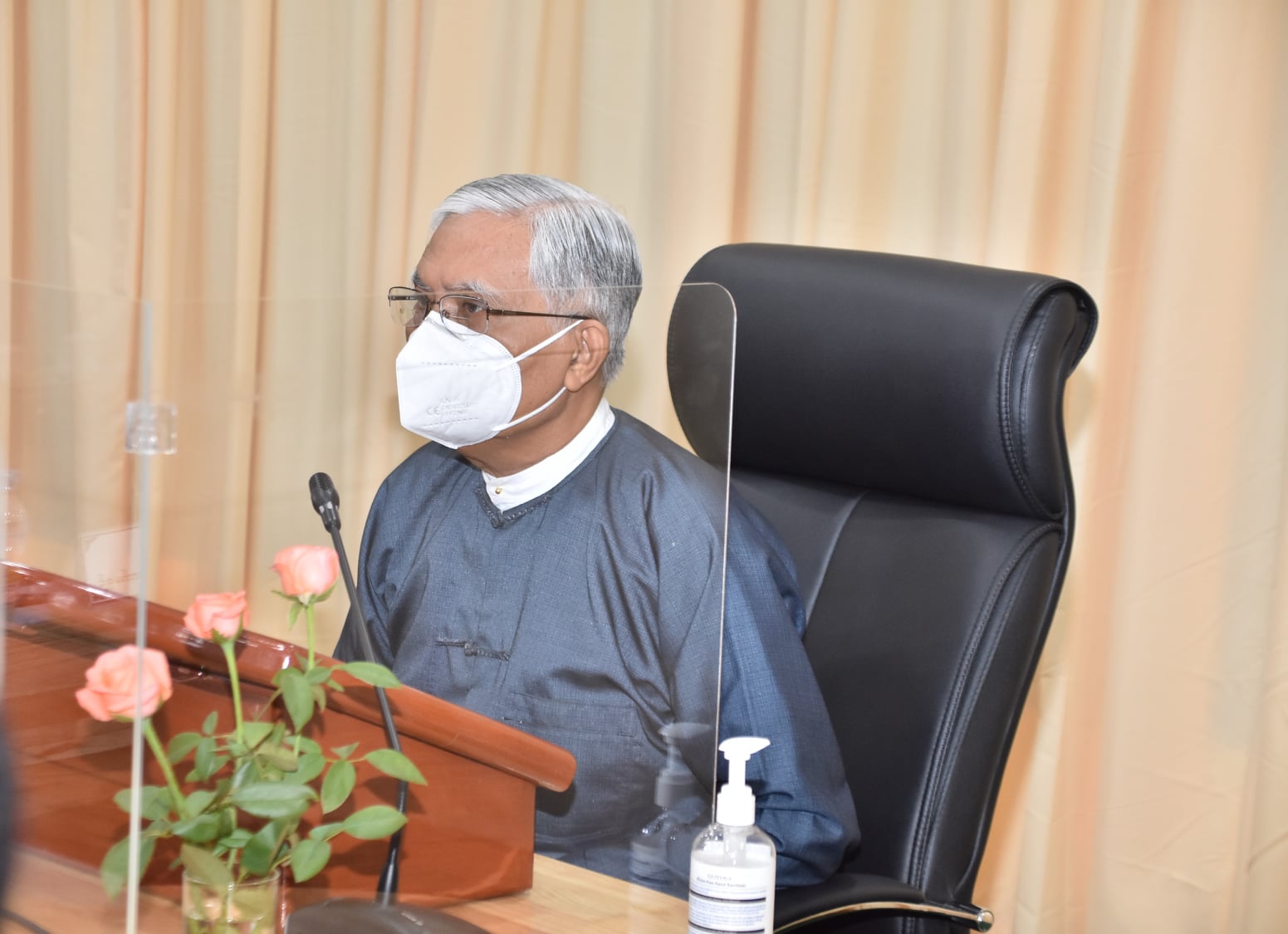 အဂတိလိုက်စားမှု တိုက်ဖျက်ရေးကော်မရှင်ဥက္ကဋ္ဌ ဦးအောင်ကြည် နုတ်ထွက်