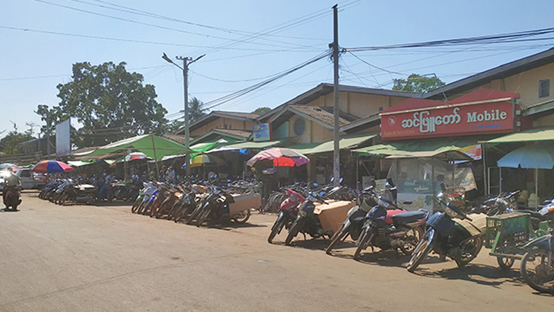 ကိုဗစ်-၁၉ ကူးစက်ခံရသူ တွေ့ရှိသဖြင့် လက်ပံတန်း မြို့မဈေးကို ၁၄ ရက်ပိတ် 