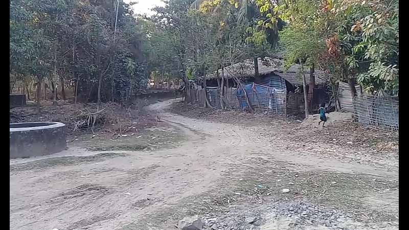 မောင်တောအကြမ်းဖက်မှုအတွင်း အိမ်မီးရှို့ခံရပြီး နေရပ်မစွန့်သူများကို မူလနေရာပြန်ချပေးမည်