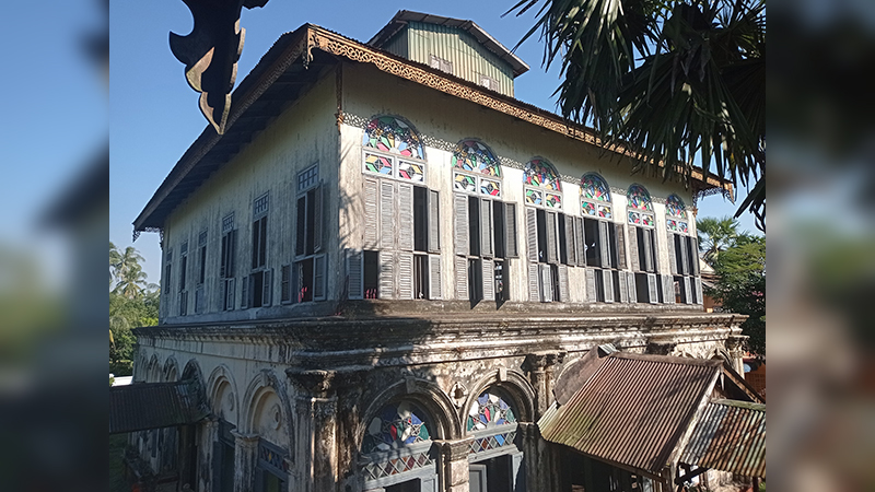 နှစ်ပေါင်း ၁၃၀ ကျော်သက်တမ်းရှိ ပါရမီစံကျောင်းတော်ကြီးကို အချိန်မီပြုပြင်ထိန်းသိမ်းရန် လိုအပ်