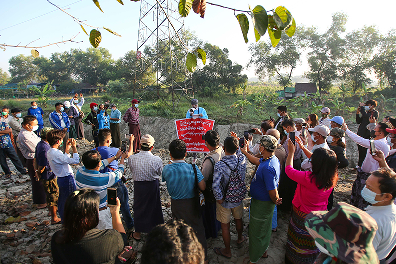 ရွေးကောက်ပွဲကော်မရှင် ဖျက်သိမ်းပေးရန် တစ်ကိုယ်တော်ဆန္ဒပြ (ဓာတ်ပုံ)