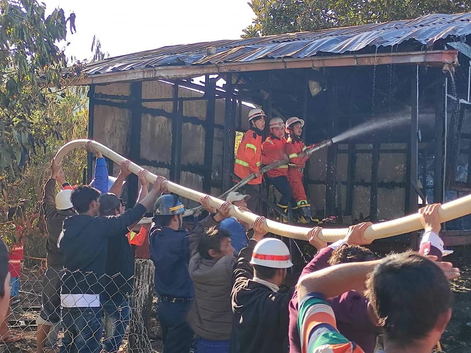 မိုးကုတ်မြို့နယ် ကျပ်ပြင်ကျေးရွာအုပ်စုတွင် မီးလောင်မှုဖြစ်ပွား ( ဓာတ်ပုံ) 