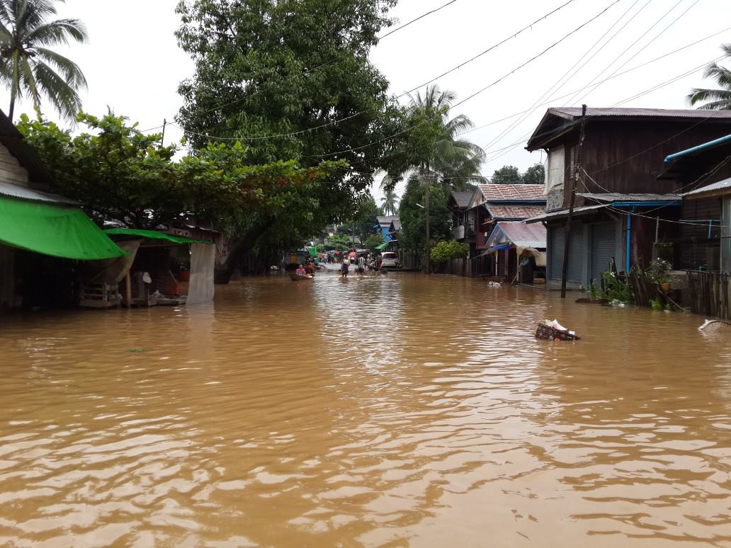 ေရၾကီး မိုးေခါင္မႈေၾကာင့္ စပါးနွင့္ သီးနွံ ပ်က္စီး