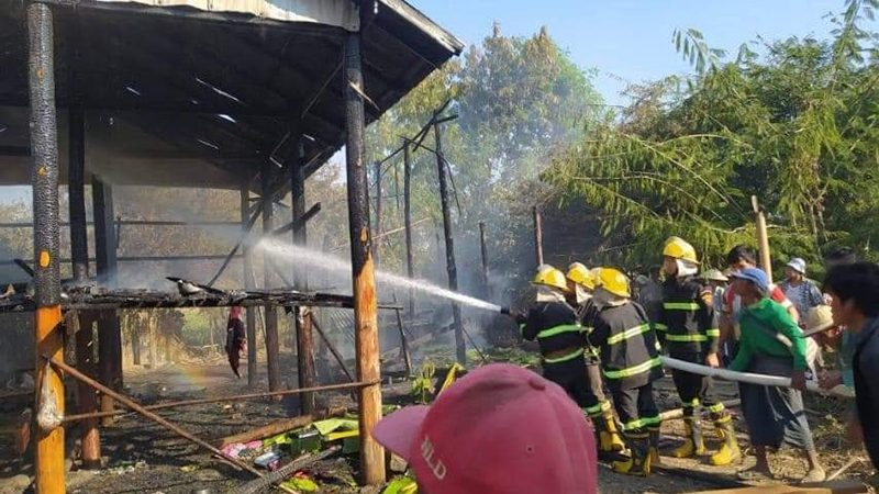 တောင်တွင်းကြီးတွင် ကလေးများ ဆော့ကစားရာမှ နေအိမ်မီးလောင်