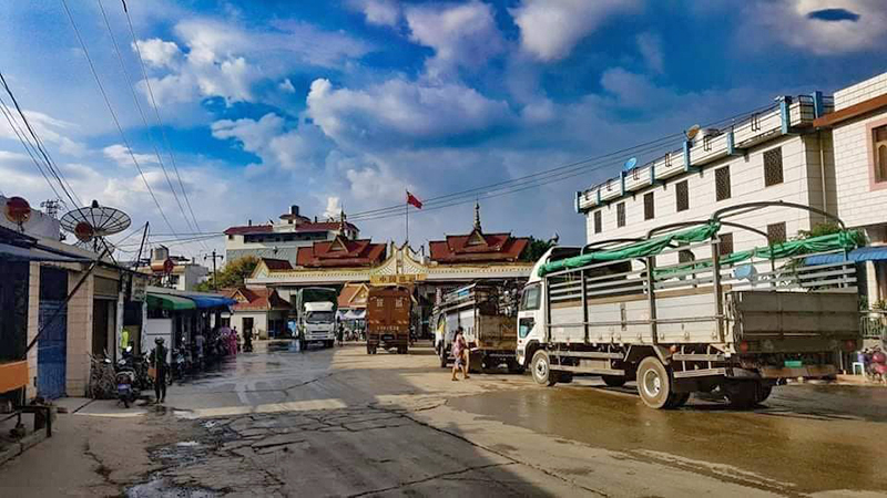 မြန်မာ-တရုတ် အဓိကကုန်သွယ်ဂိတ် မန့်ဝိန်းကို ၂၄ နာရီဖွင့်နိုင်ရန် ၁၀ ရက်တာ စမ်းသပ်မည်