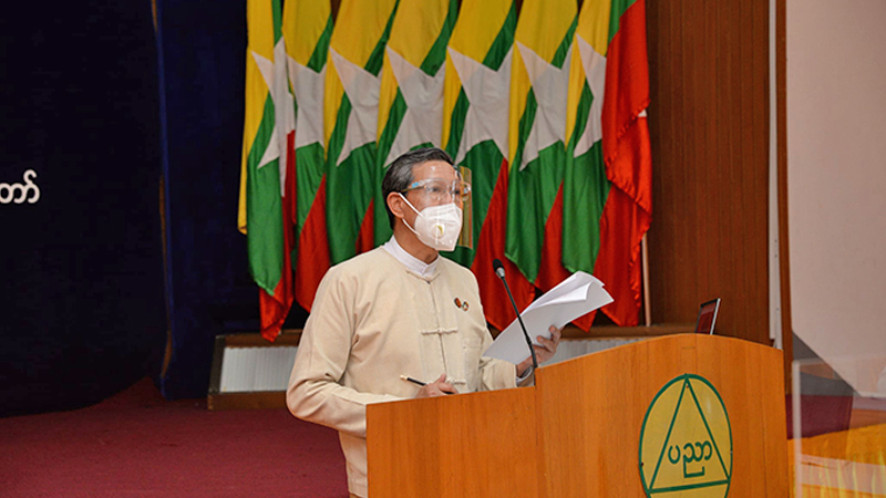 အွန်လိုင်းက ကွန်ပျူတာနှင့် ဥပဒေသင်တန်းများ ဖွင့်လှစ်ရန်စီစဉ်နေဟု ပညာရေးဝန်ကြီးပြော